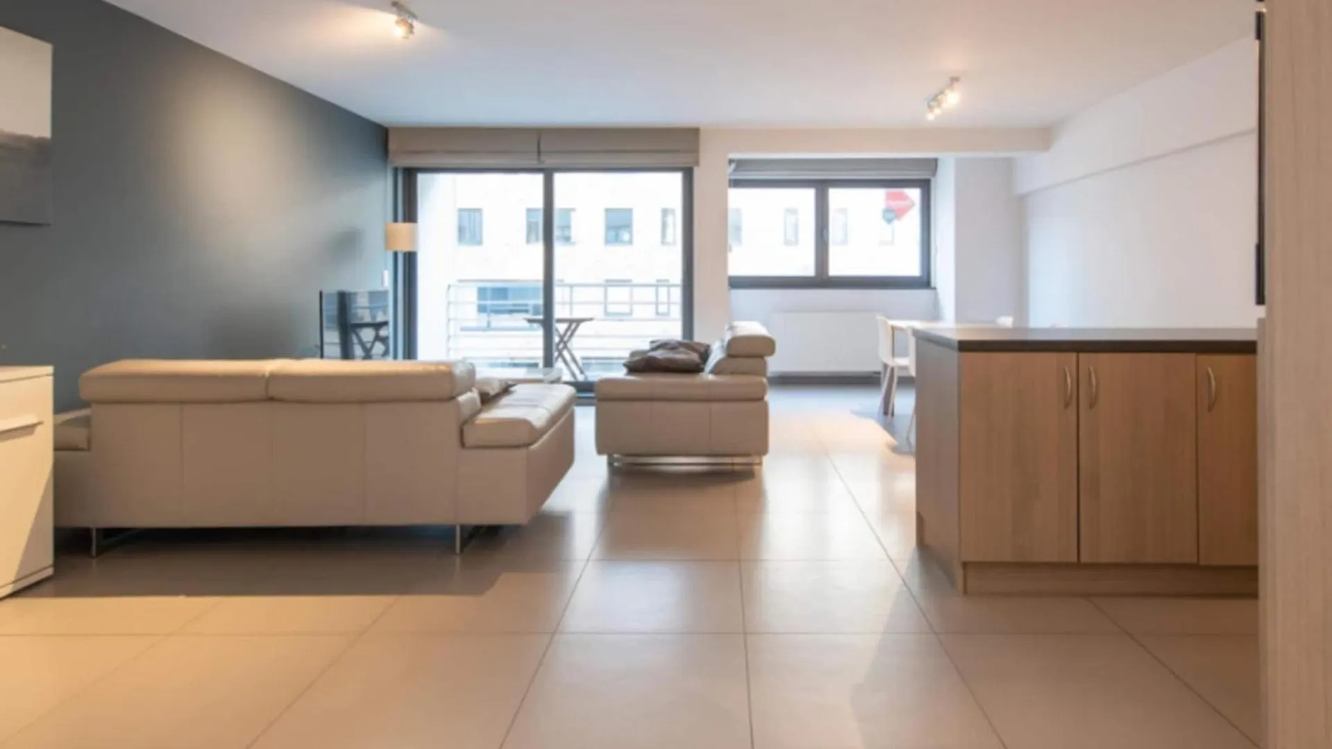 Pretty Apartment With Balcony Ostende