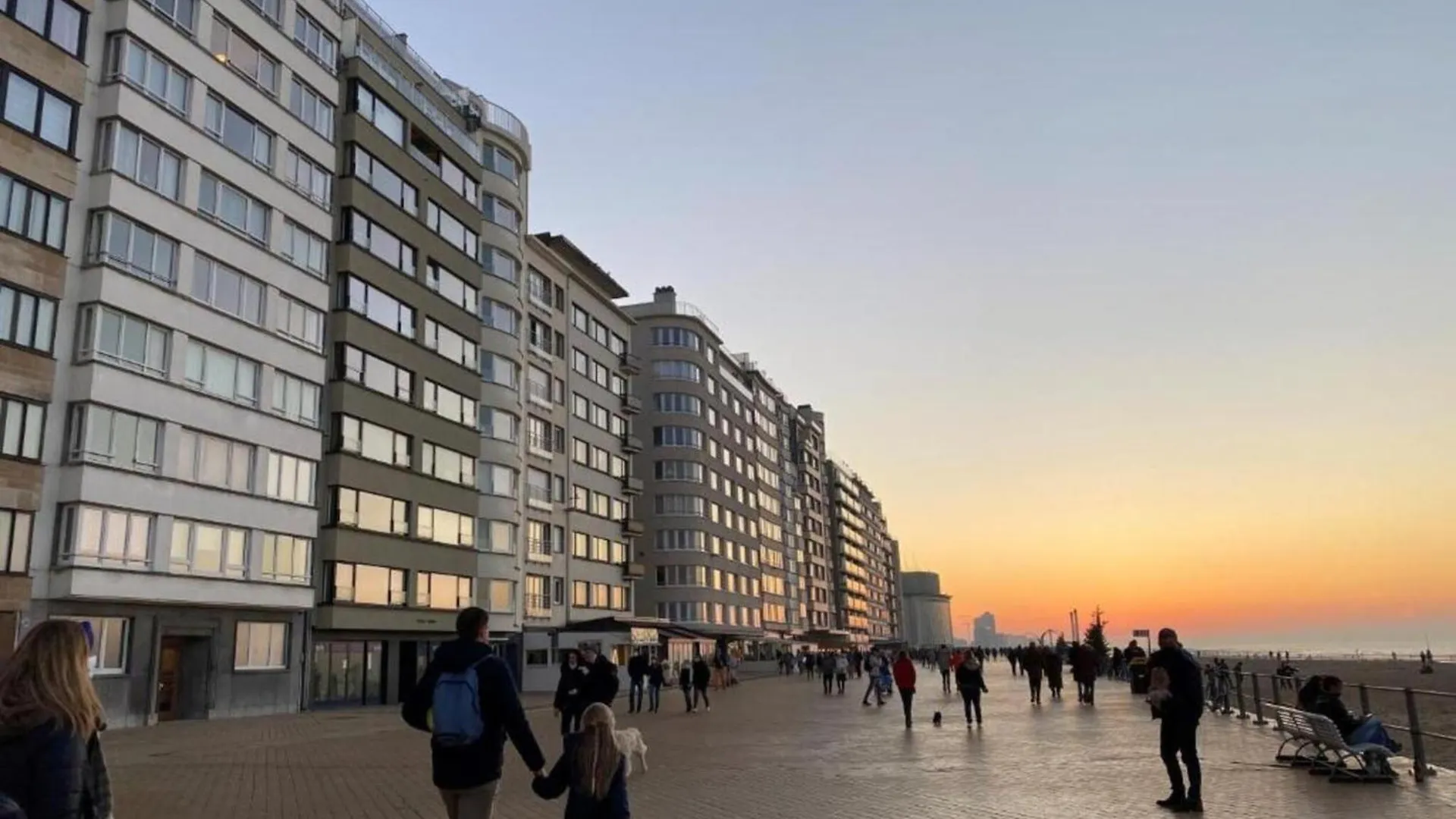 Pretty Apartment With Balcony Ostende